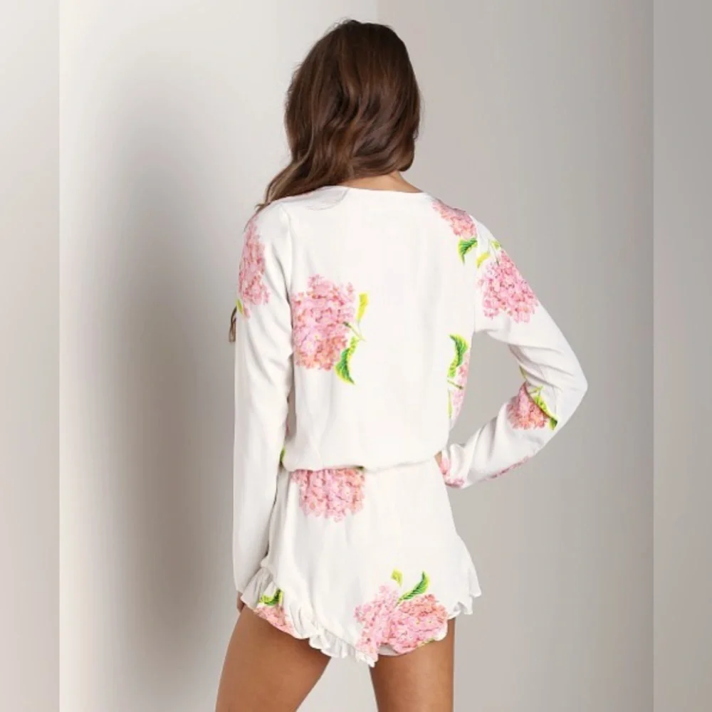 Stone Cold Fox Love Jumper Bloom - Picture 5 of 7